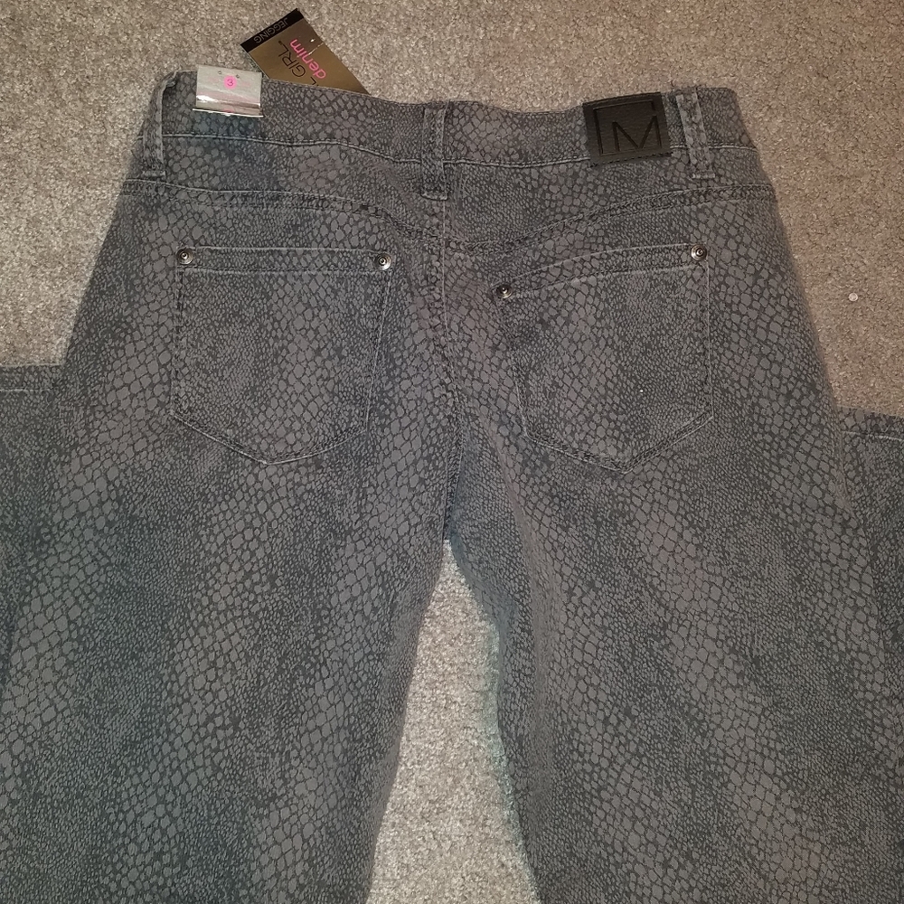 Jeans - Picture 3 of 3